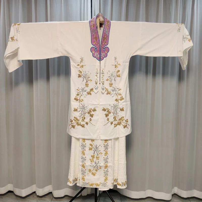 舞台服装设计